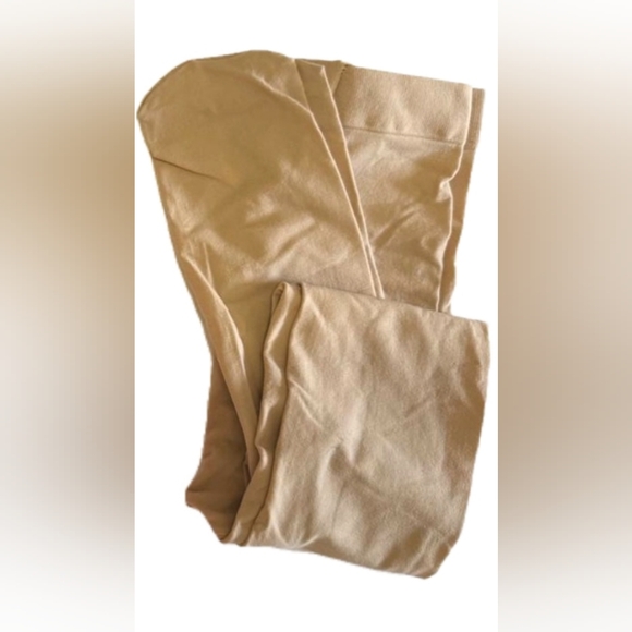 3/$10 Set of winter hat gloves stocking - Picture 5 of 5